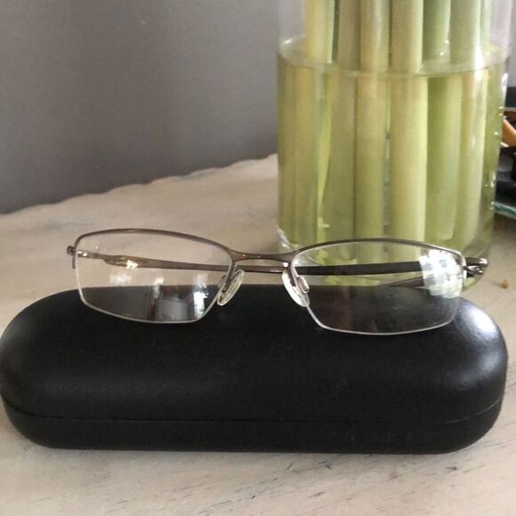 Oakley TRANSISTOR Brushed steel Eyeglasses frames. With case ￼ - Picture 1 of 8